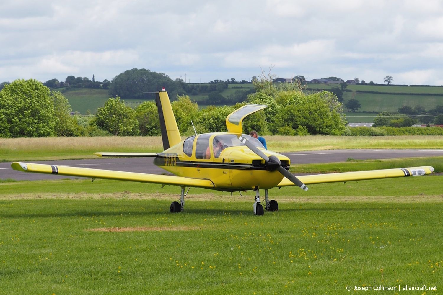 G-JUFS (928) 1989 Socata TB-9 Tampico