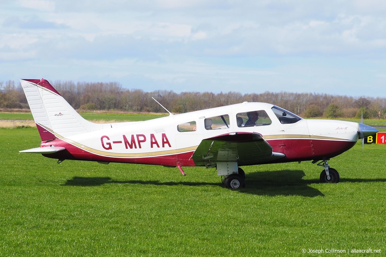 G-MPAA 2001 Piper PA-28-181 Cherokee Archer III