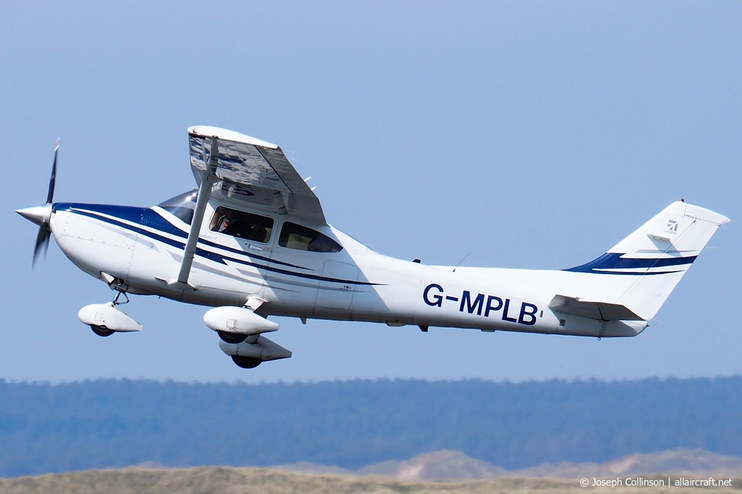 G-MPLB (18281646) 2005 Cessna 182T Skylane
