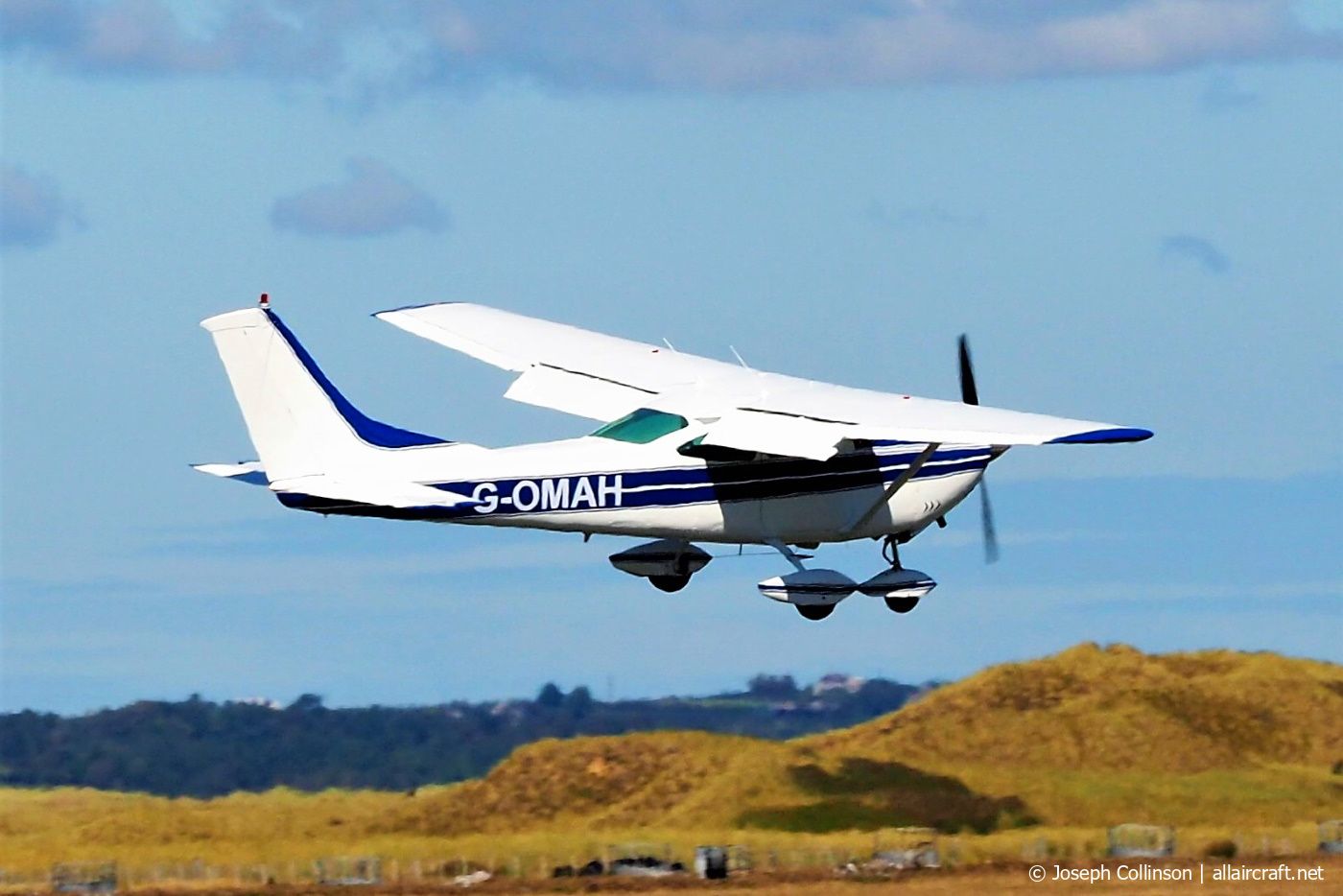 G-OMAH (182-56480) 1965 Cessna 182H Skylane