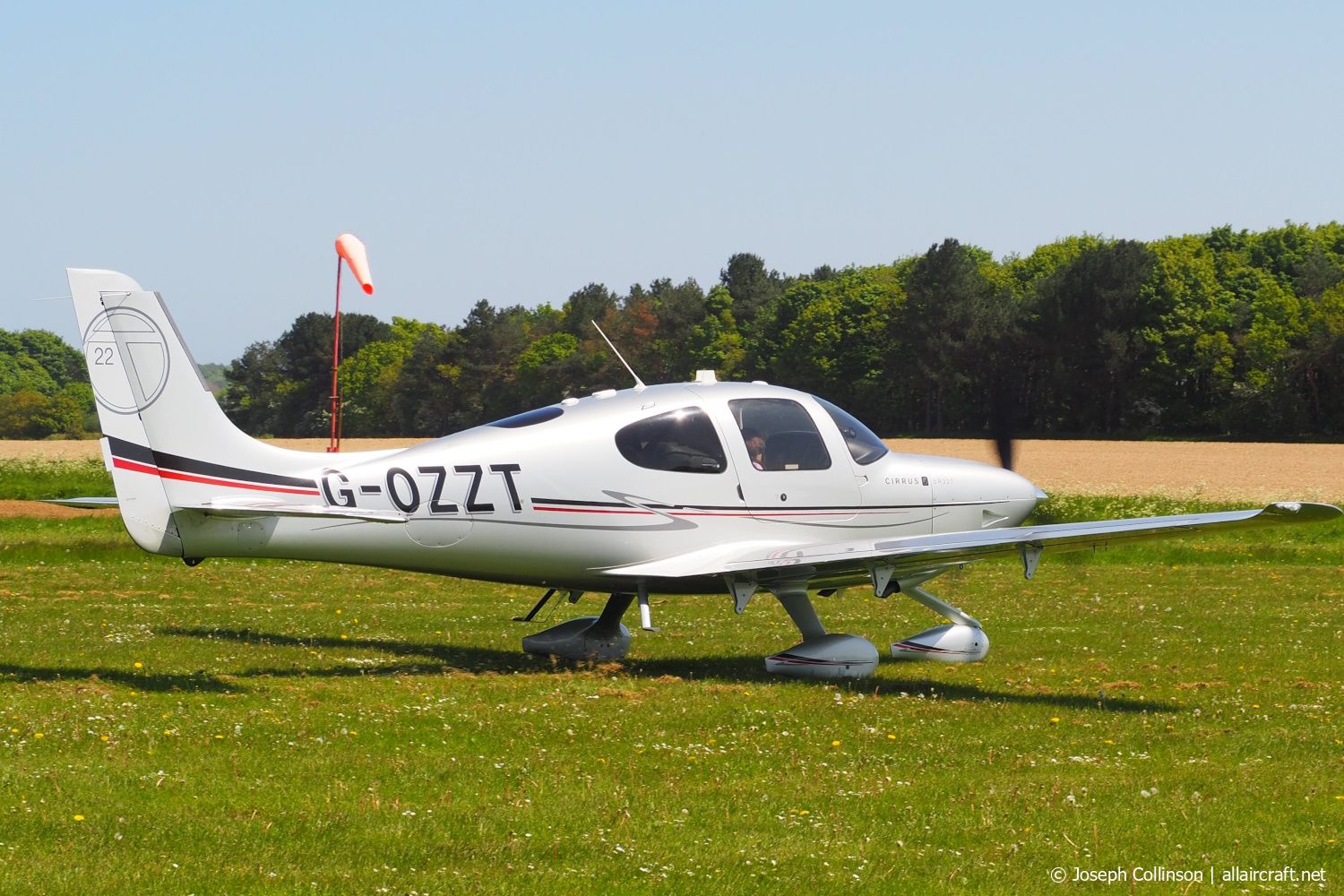 G-OZZT (0073) 2011 Cirrus SR22T