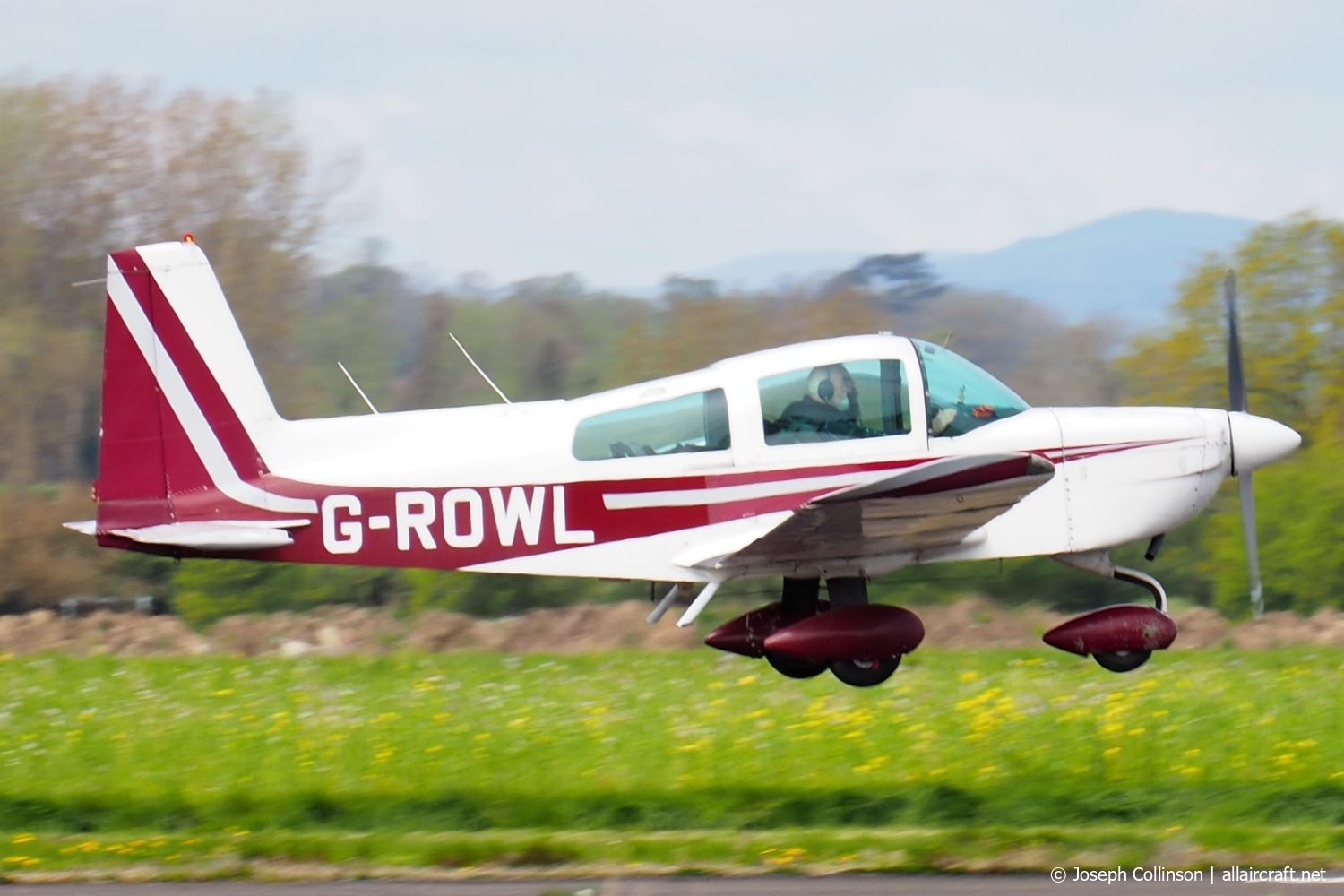 G-ROWL (AA5B-0595) Grumman American AA-5B Tiger
