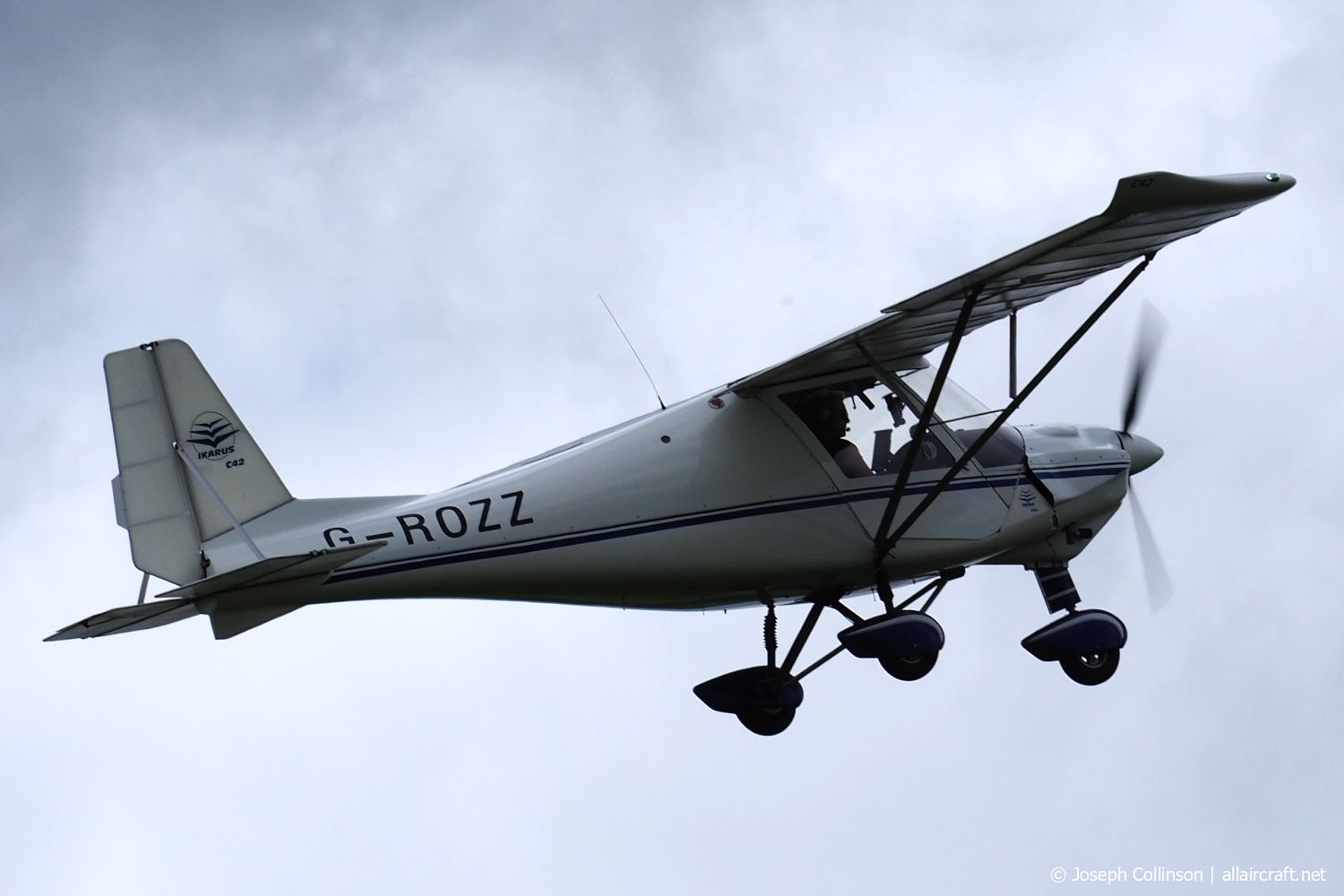 G-ROZZ (0407-6607) 2004 Comco Ikarus C42 FB80