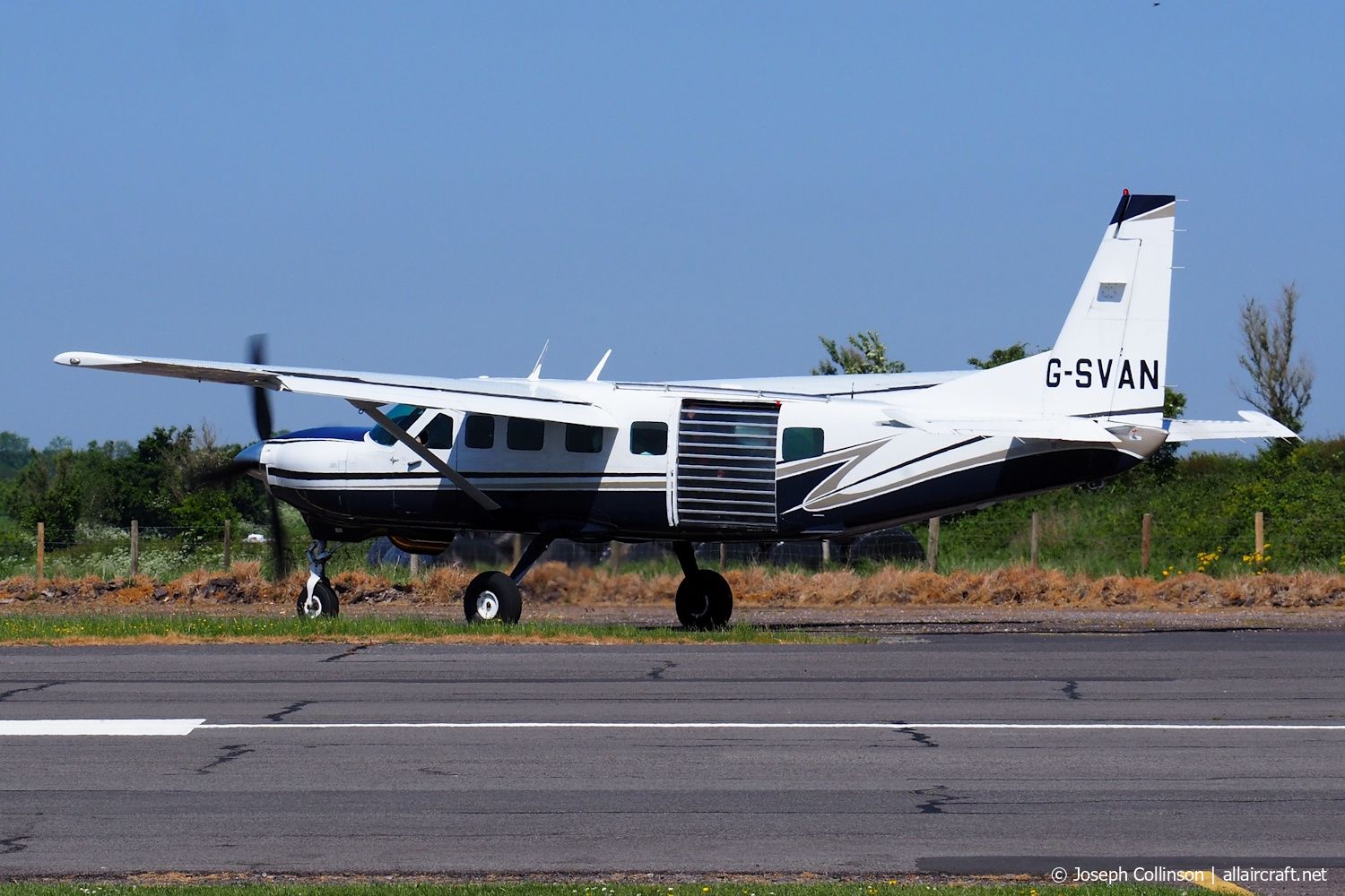 G-SVAN (B-0946) 2002 Cessna 208B Grand Caravan