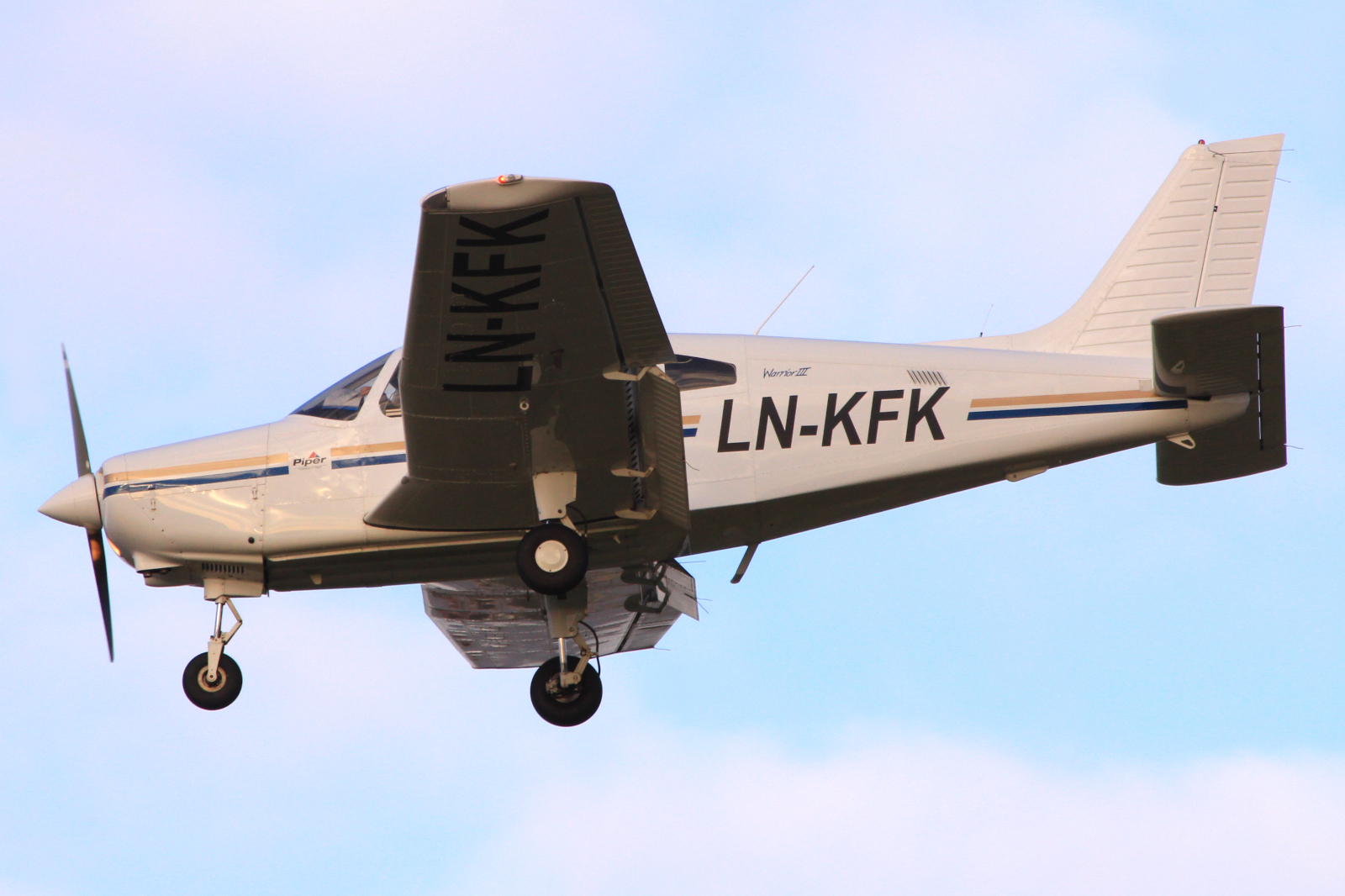 LN-KFK (2842264) Piper PA-28-161 Warrior III