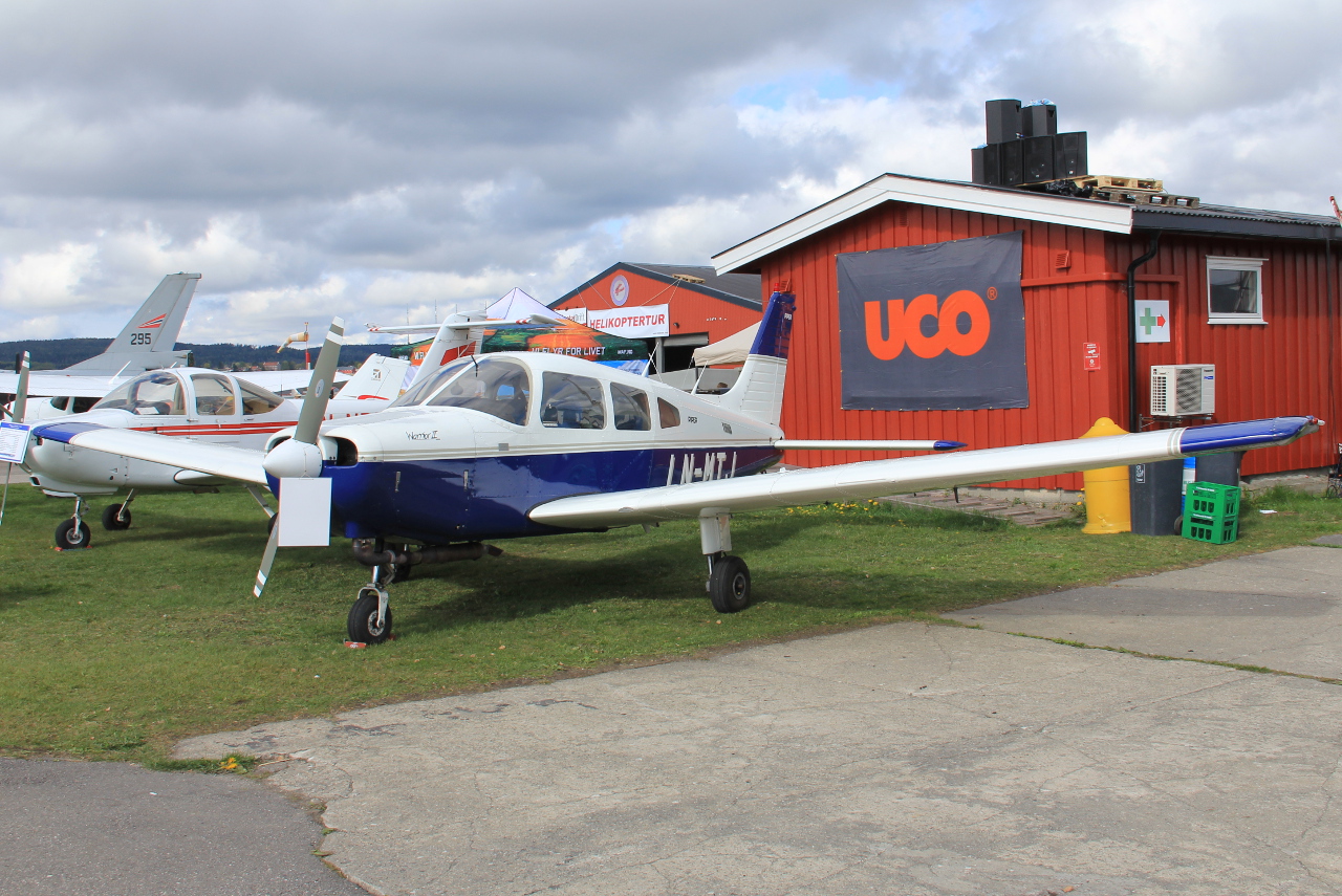 LN-MTJ (28-8216021) Piper PA-28-161 Warrior II