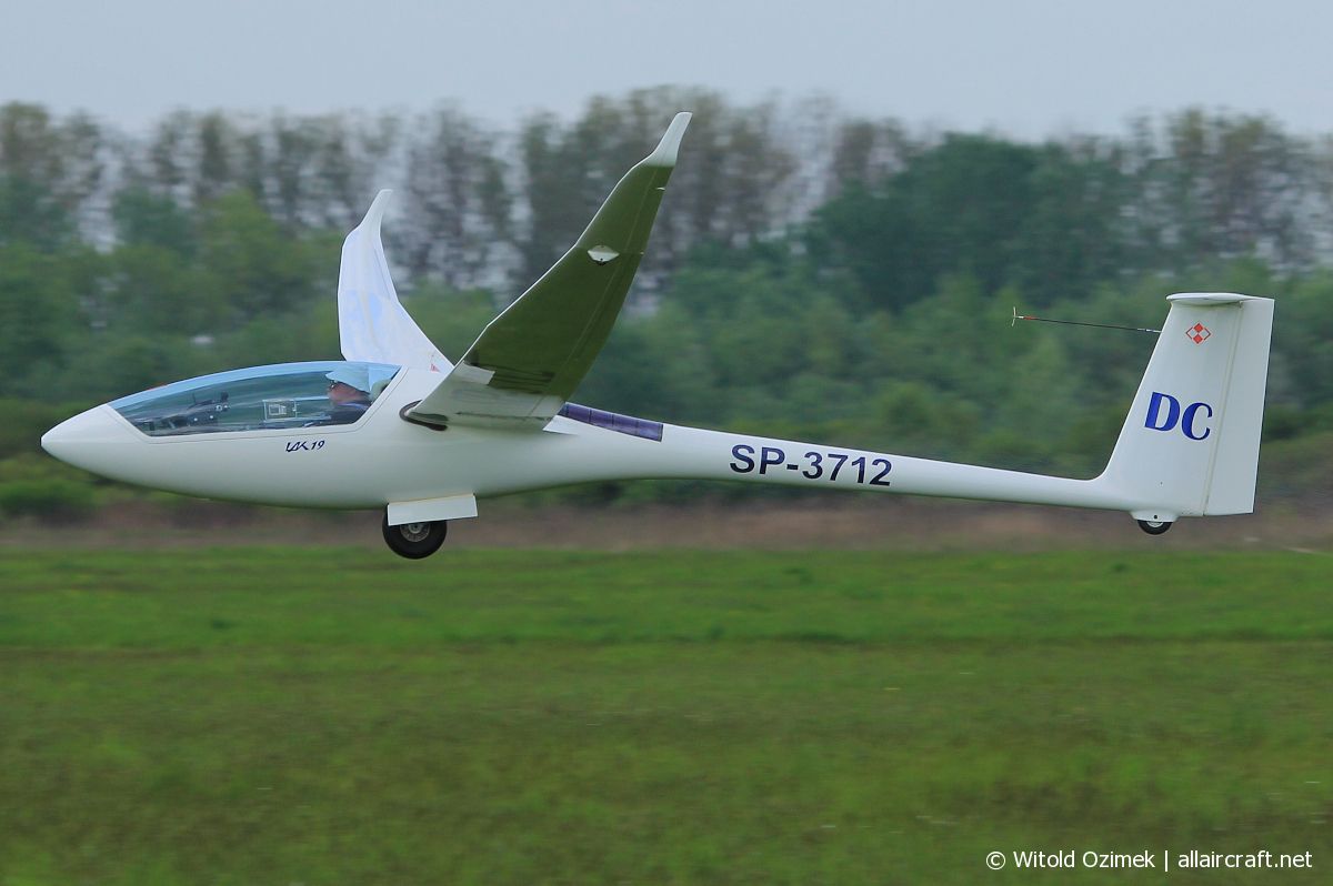 SP-3712 Sportine Aviacija LAK-19