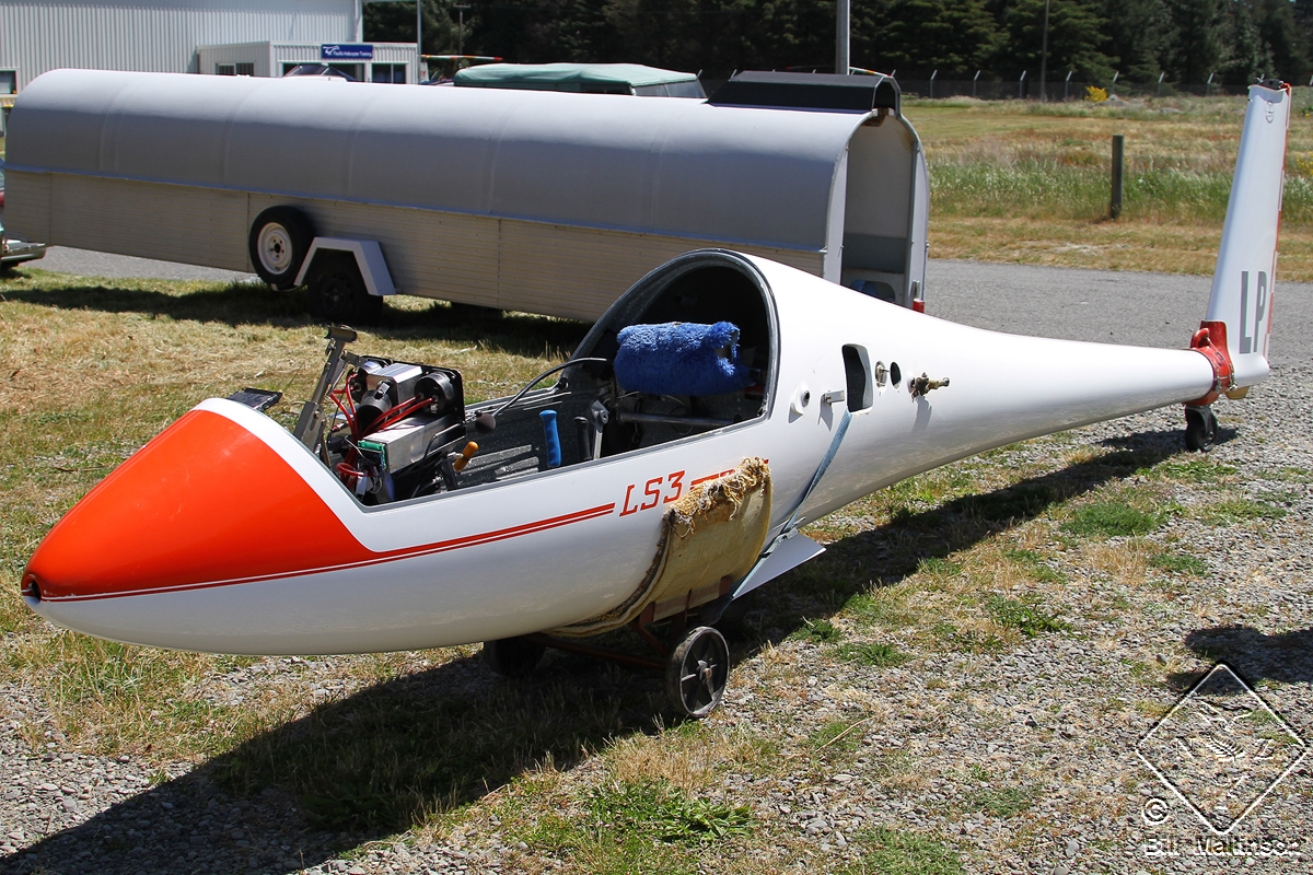 ZK-GLP, (cn 3343), Rolladen-Schneider LS 3-a