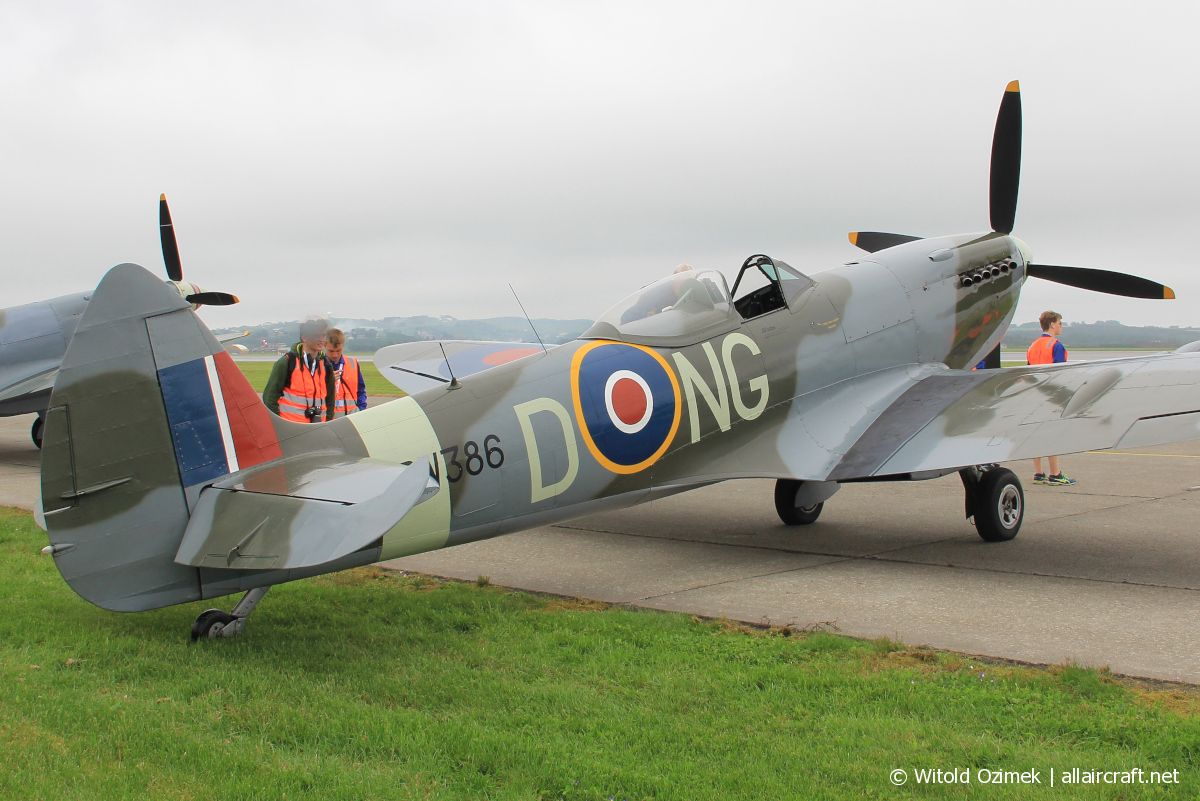 SE-BIR (CBAF.IX.4644) Supermarine 361 Spitfire LF16E