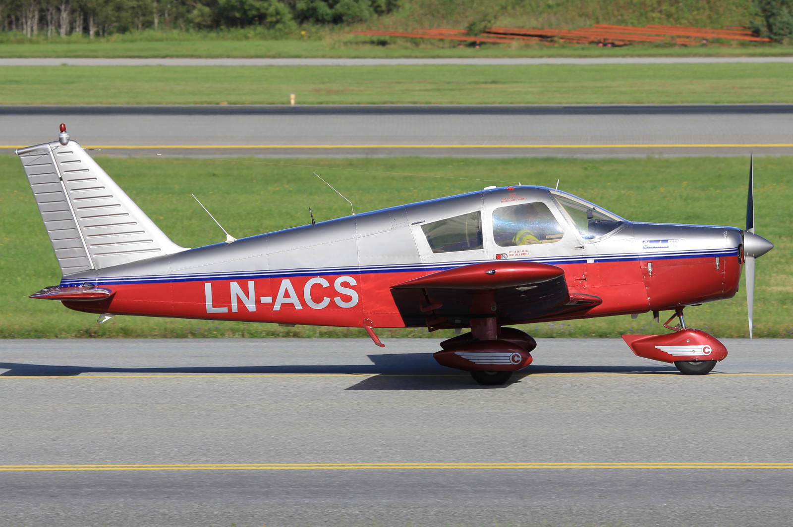 LN-ACS (28-26160) Piper PA-28-140 Cherokee B