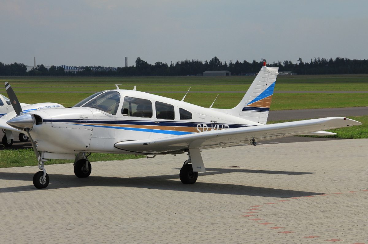 SP-KMR (28R-7803259) Piper PA-28R-201T Turbo Arrow II