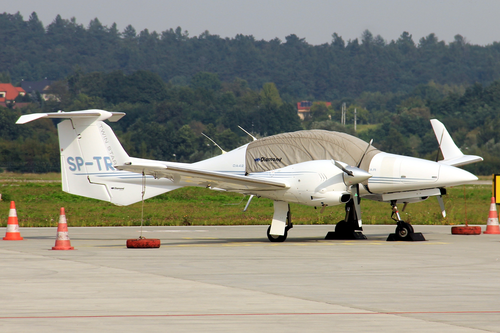 SP-TRL, (cn 42.201), Diamond DA-42 Twin Star