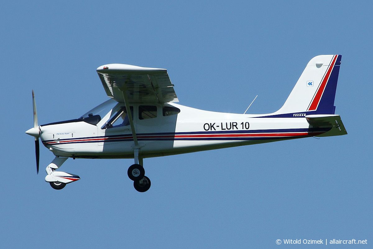 OK-LUR10 Tecnam P-92 Echo Super
