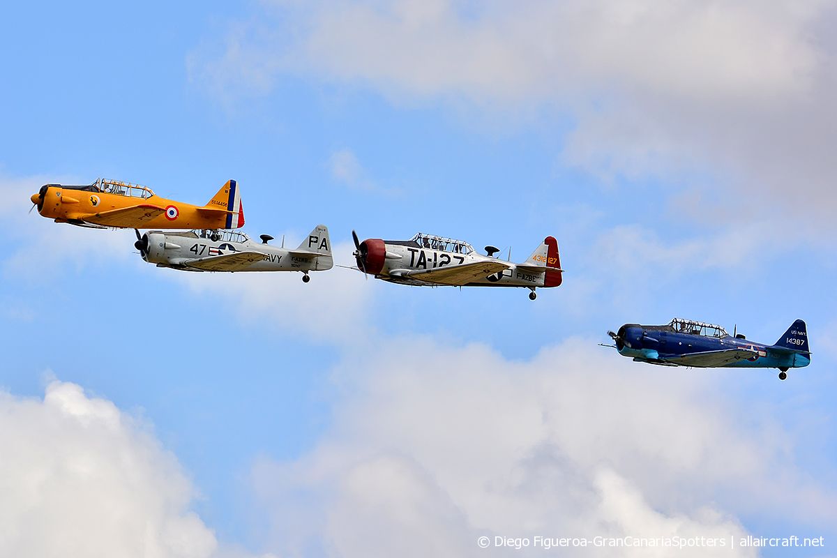F-AZBE (88-12127) North American T-6G Harvard 4