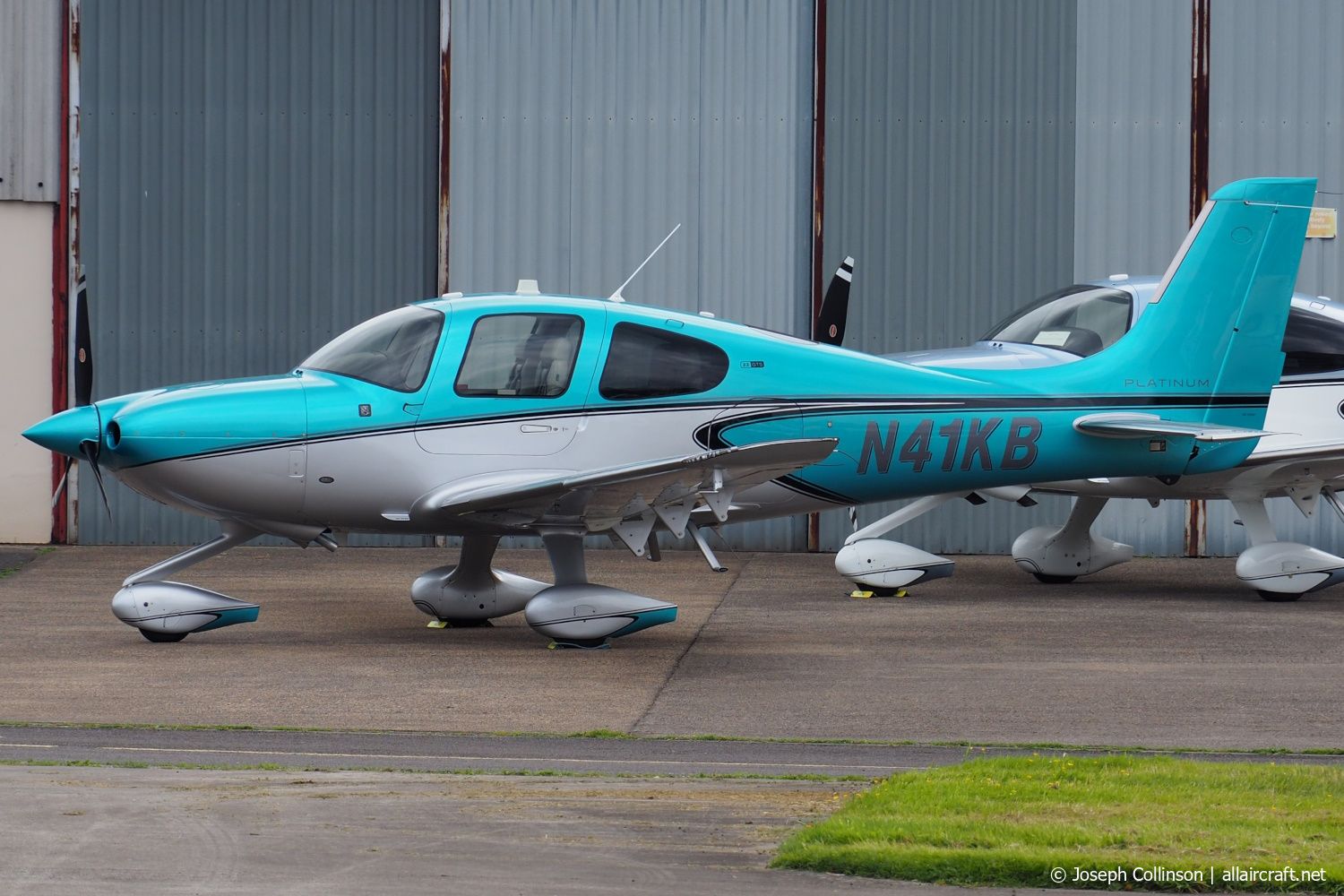 N41KB (8813) 2022 Cirrus SR22