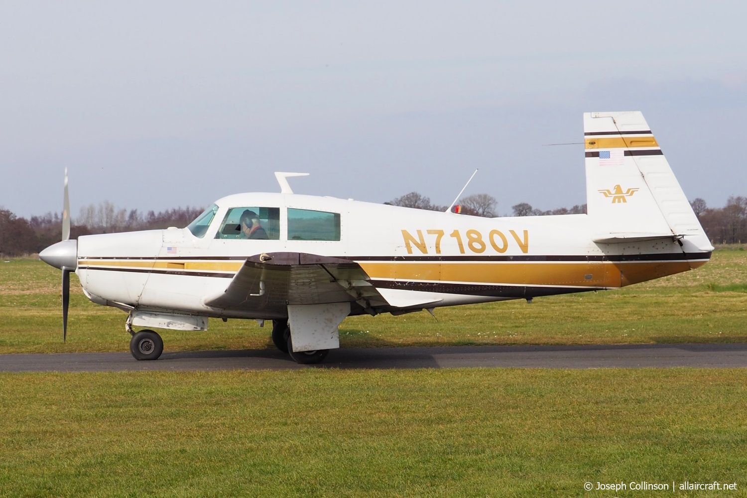 N7180V (21-0060) 1974 Mooney M-20E