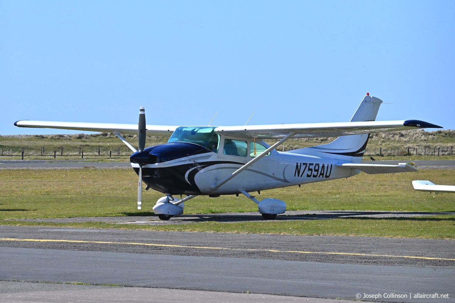N759AU (182-65846) 1977 Cessna 182Q Skylane