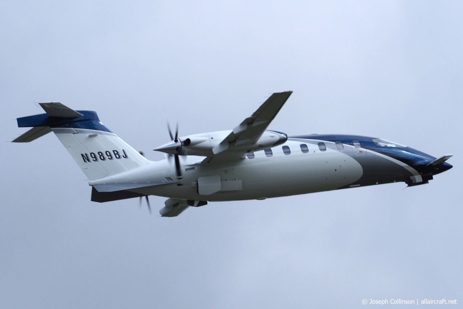 N989BJ (1152) 2008 Piaggio P-180 Avanti II