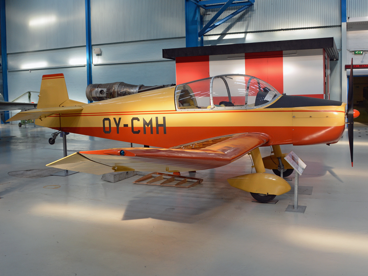 OY-CMH (1491) 1979 Jodel D-112