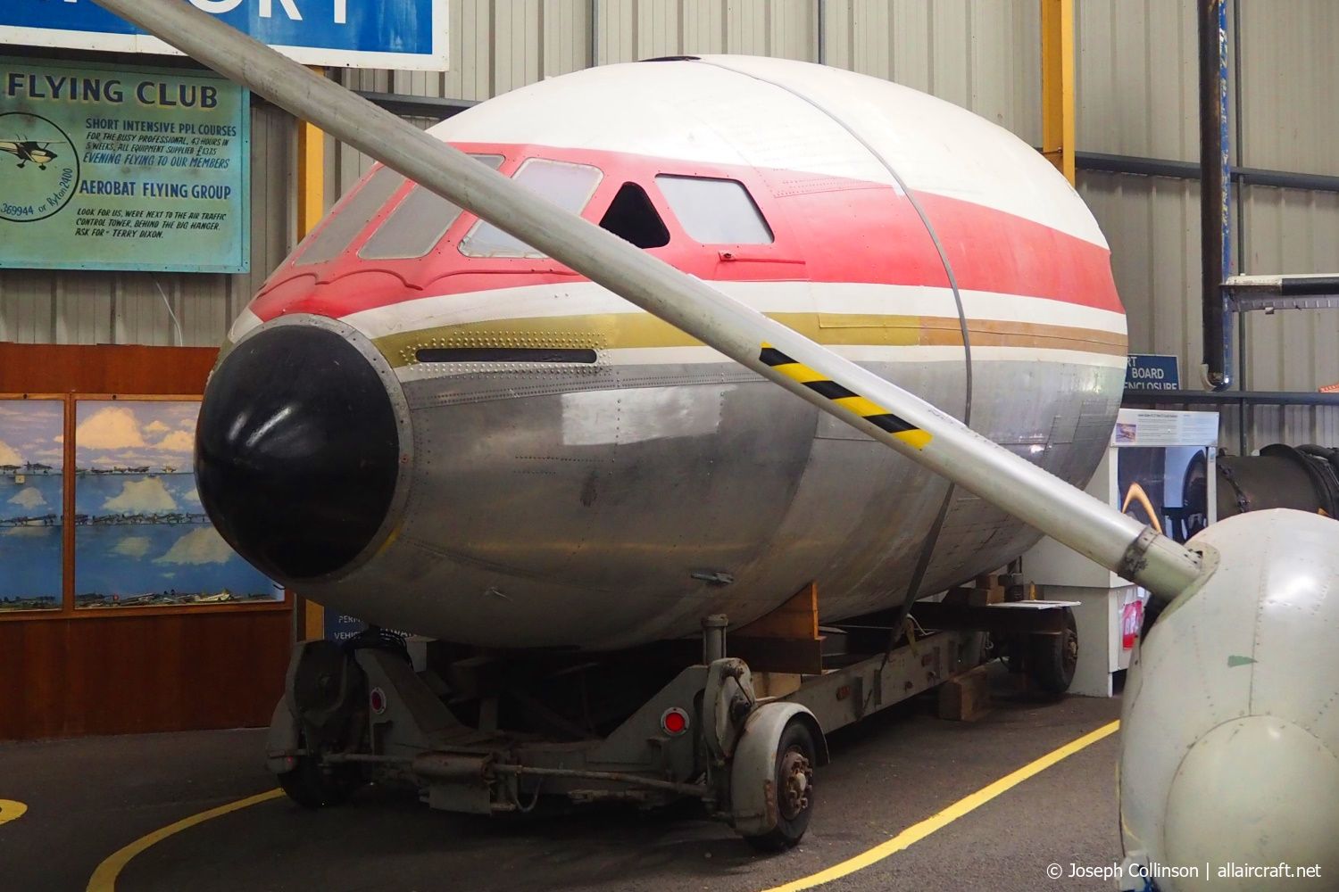 G-BEEX (6458) 1962 DeHavilland DH-106 Comet 4C