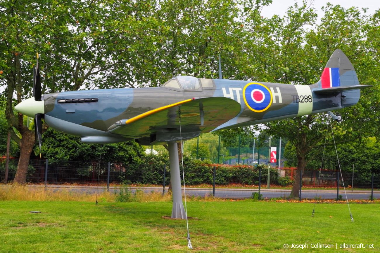 TB288 (BAPC.206) Supermarine 361 Spitfire IX Replica