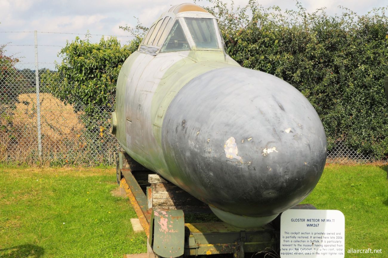 WM267 1954 Gloster Meteor NF.11