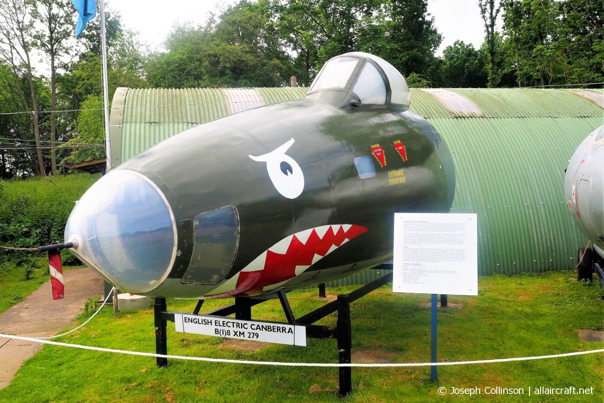 XM279 (EEP71648) 1959 English Electric Canberra B(I).8