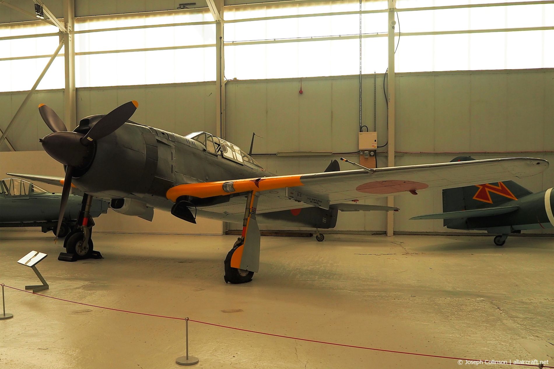 16336 (1310) Kawasaki Ki 100