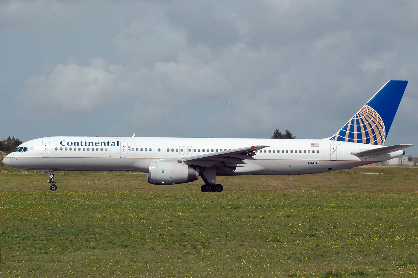 N14115 (27557) 1995 Boeing 757-224