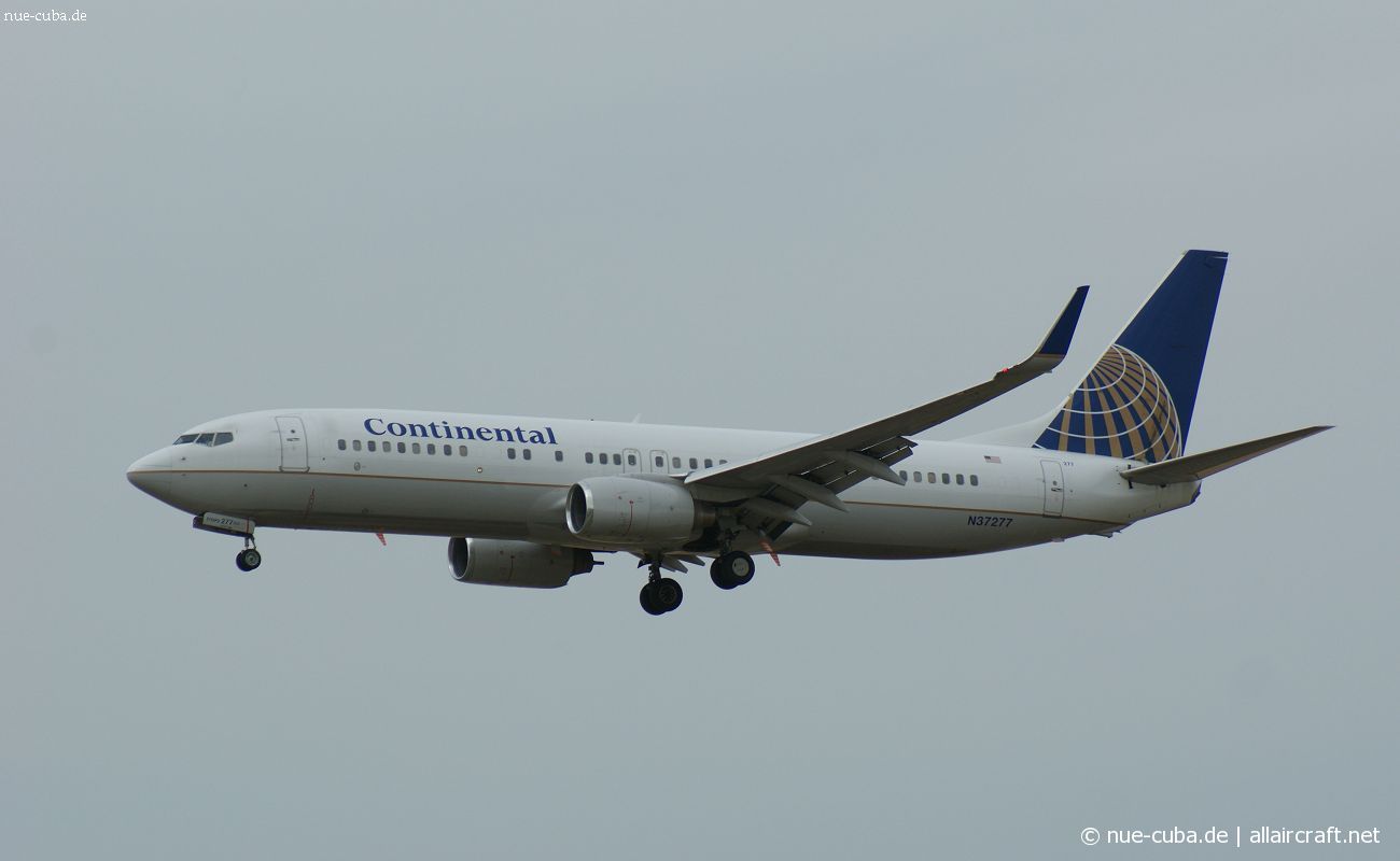 N37277 (31595) 2002 Boeing 737-824(WL)