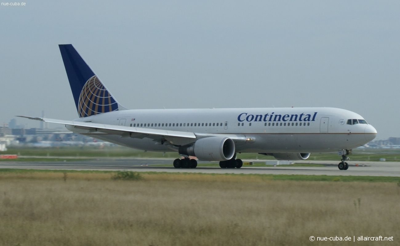 N67157 (30436) 2001 Boeing 767-224(ER)