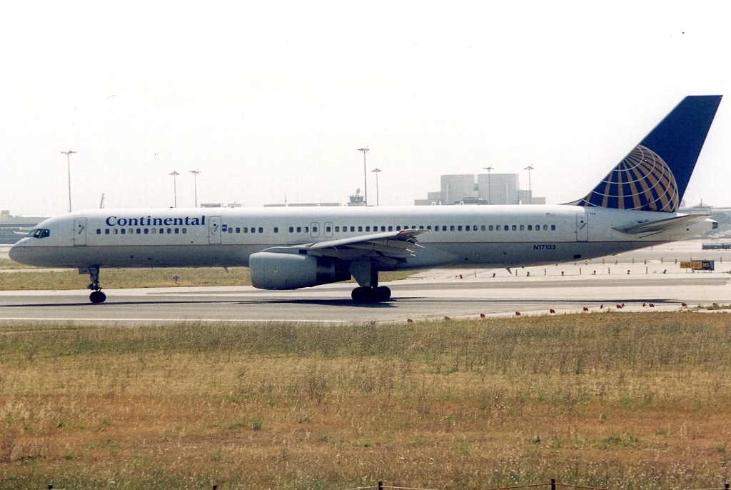 N17133 (029282) Boeing 757-224