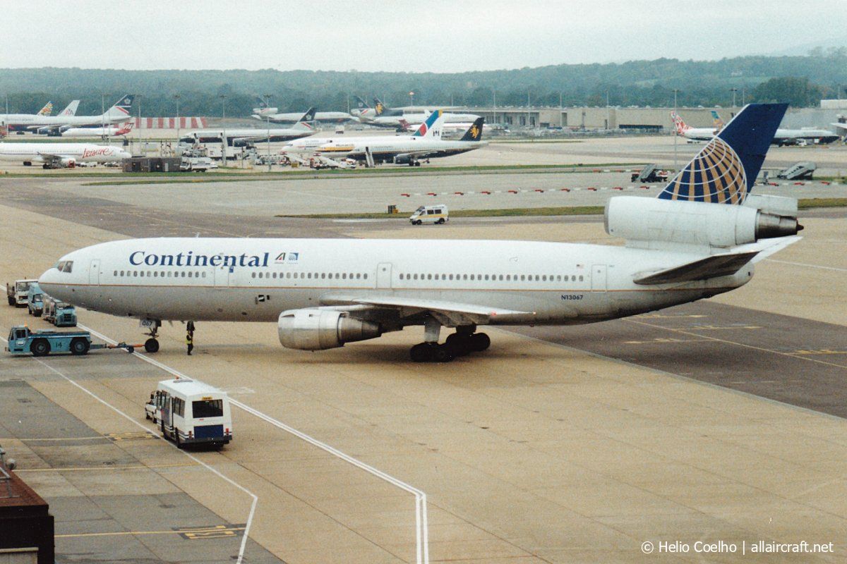 N13067 (47866) 1974 McDonnell Douglas DC-10-30