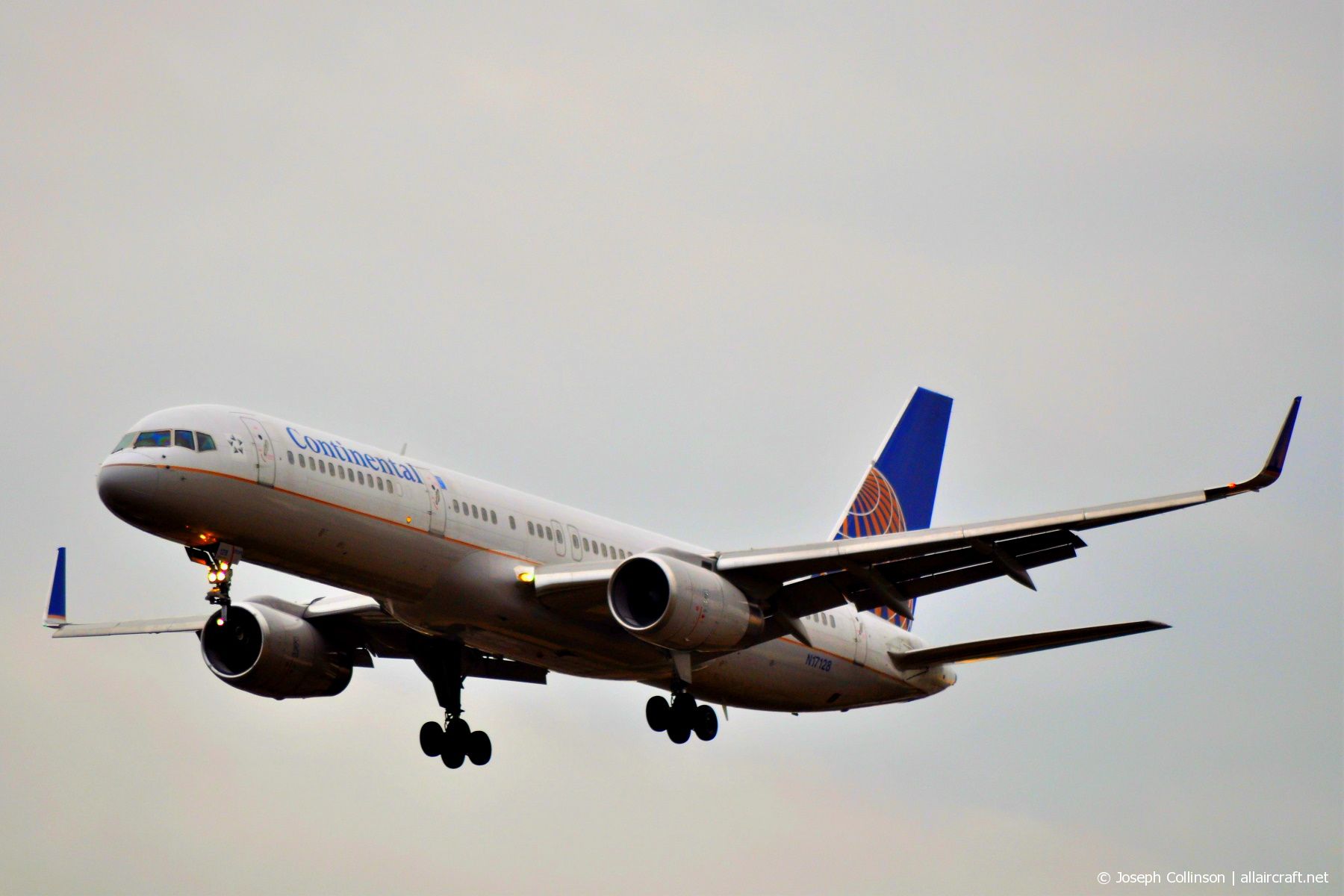 N17128 (27567) 1998 Boeing 757-224(WL)