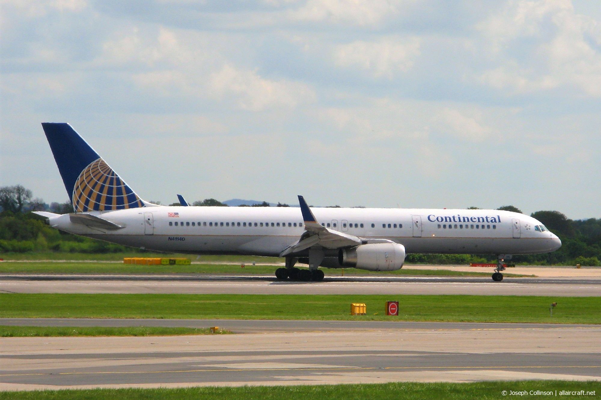 N41140 (30353) 2000 Boeing 757-224(WL)