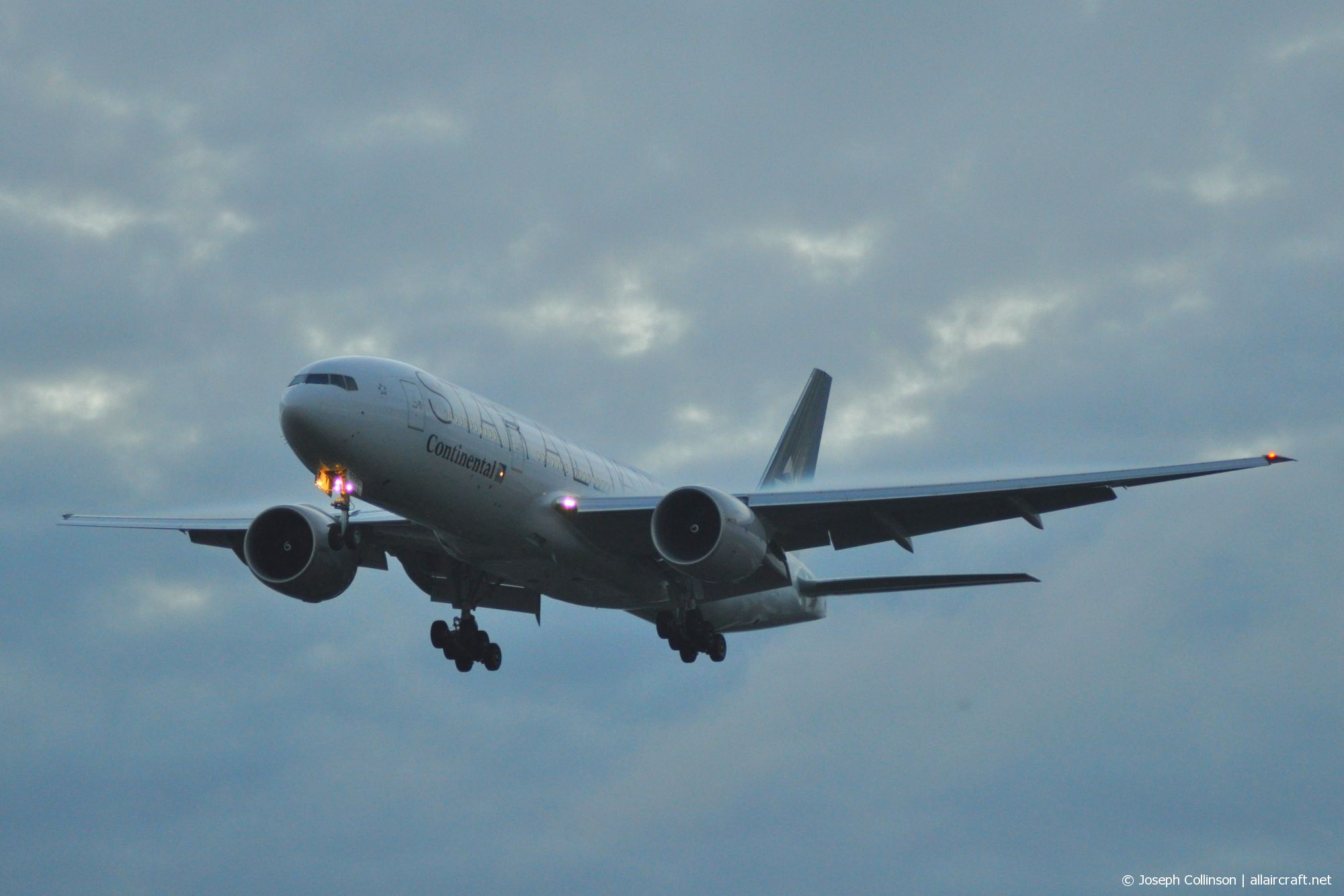 N77022 (39777) 2010 Boeing 777-224ER