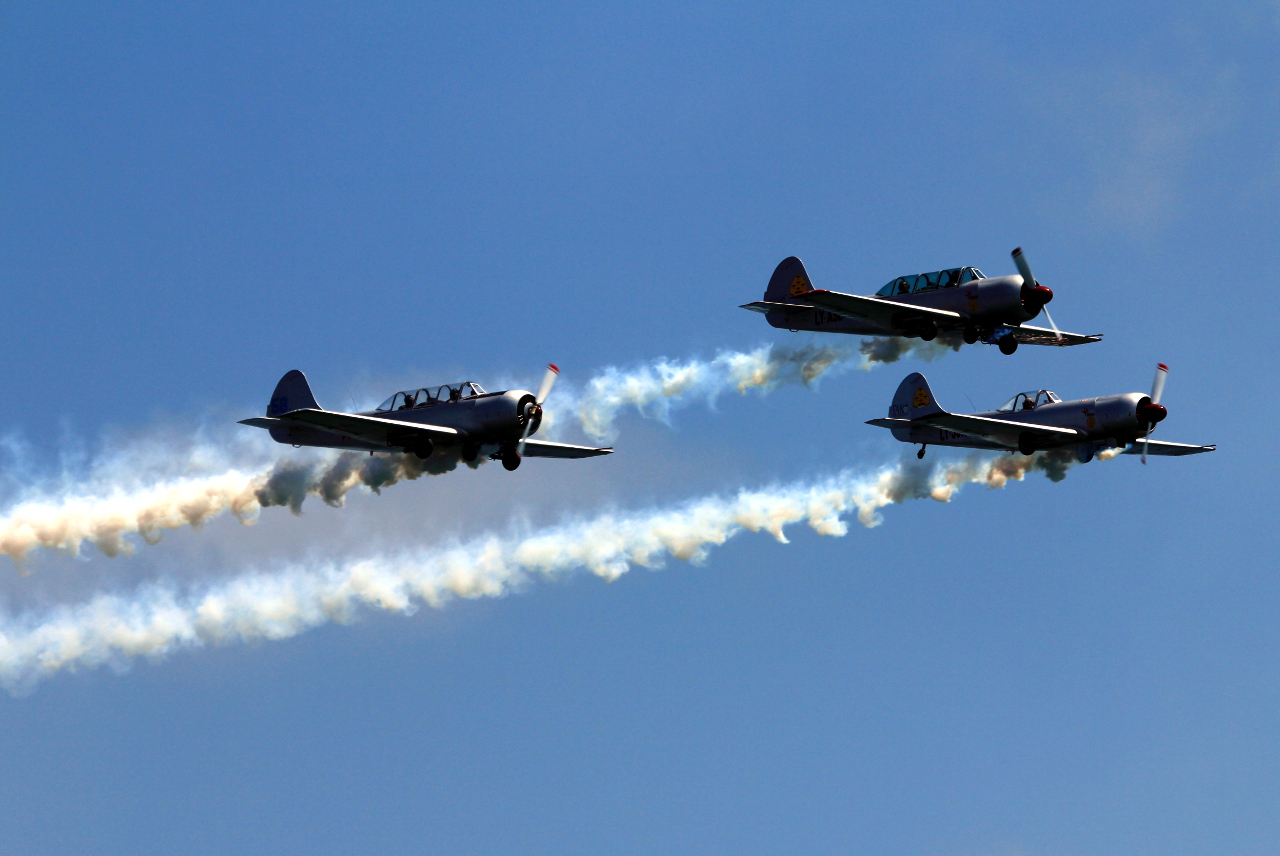 Yakovlev Yak-52