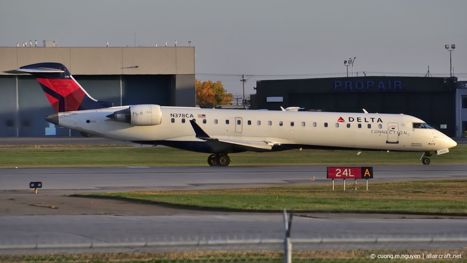 N378CA (10097) Bombardier CRJ-701