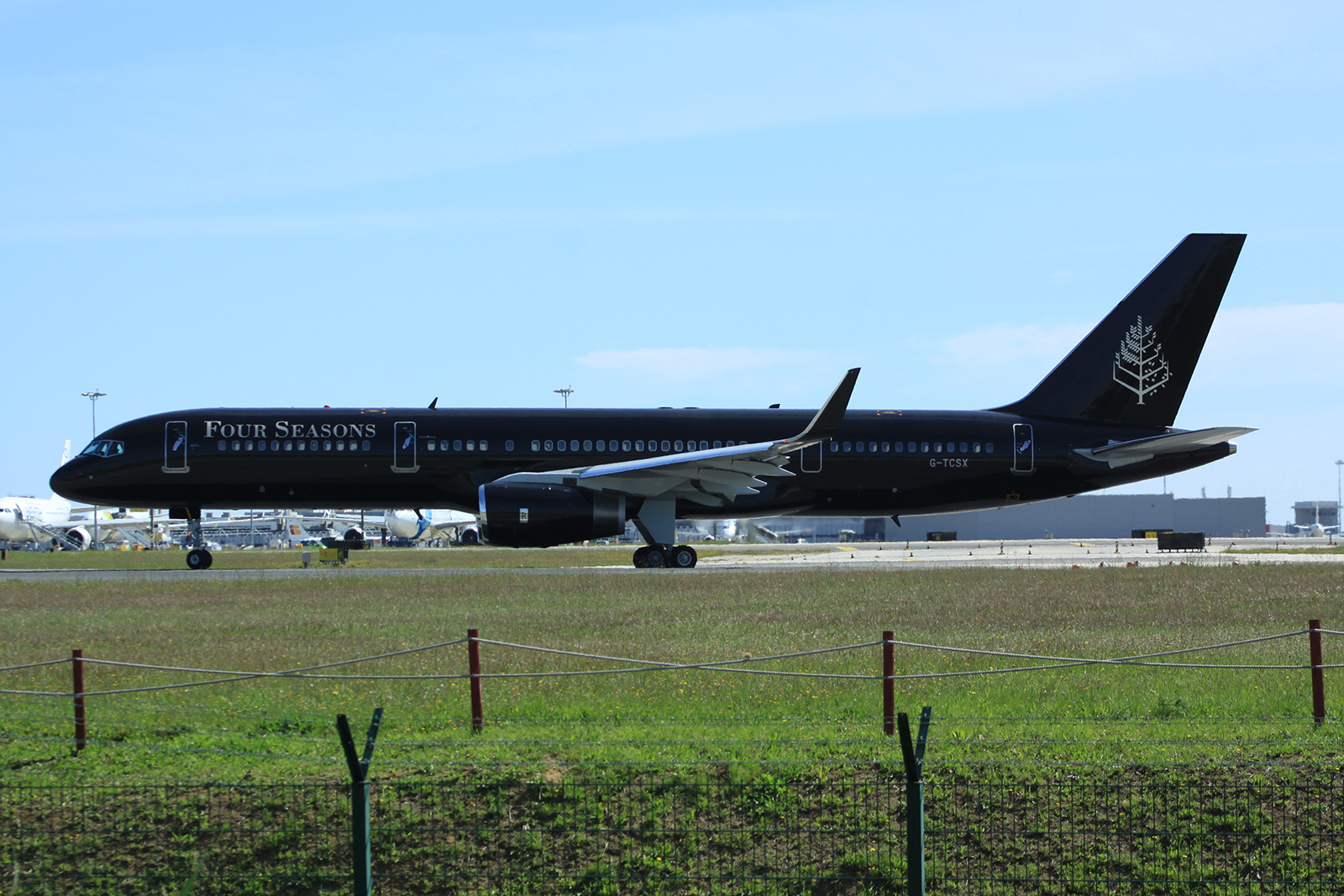 G-TCSX (26330) 1996 Boeing 757-2K2(WL)