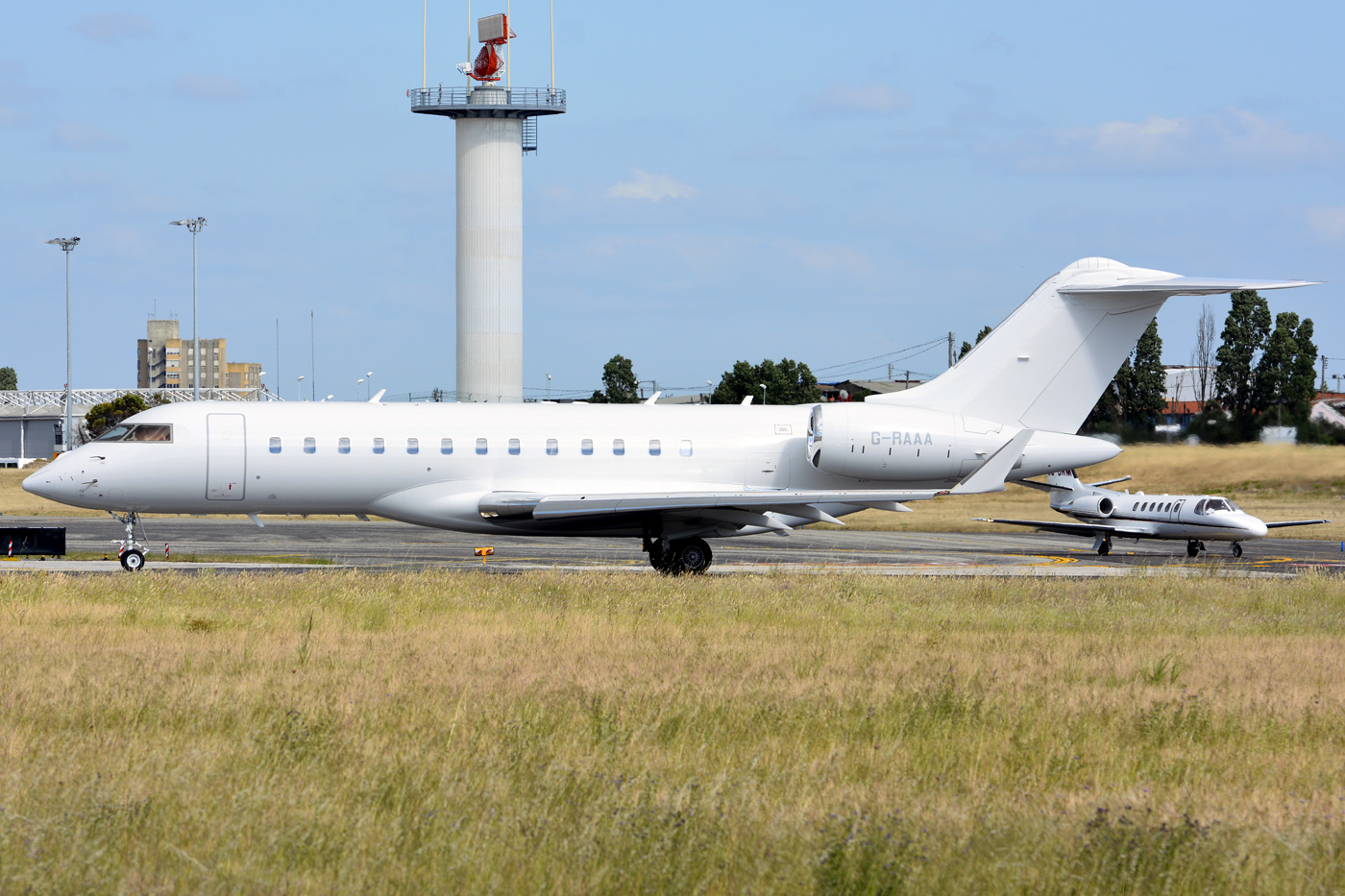 G-RAAA (9423) 2010 Bombardier Global Express