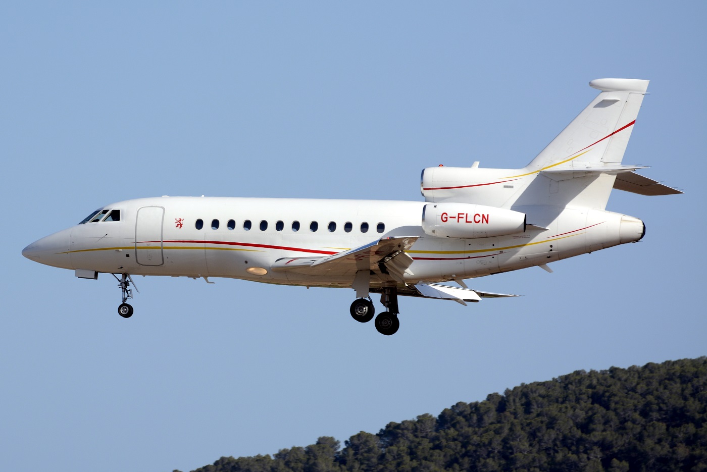G-FLCN (78) 1989 Dassault Falcon 900B
