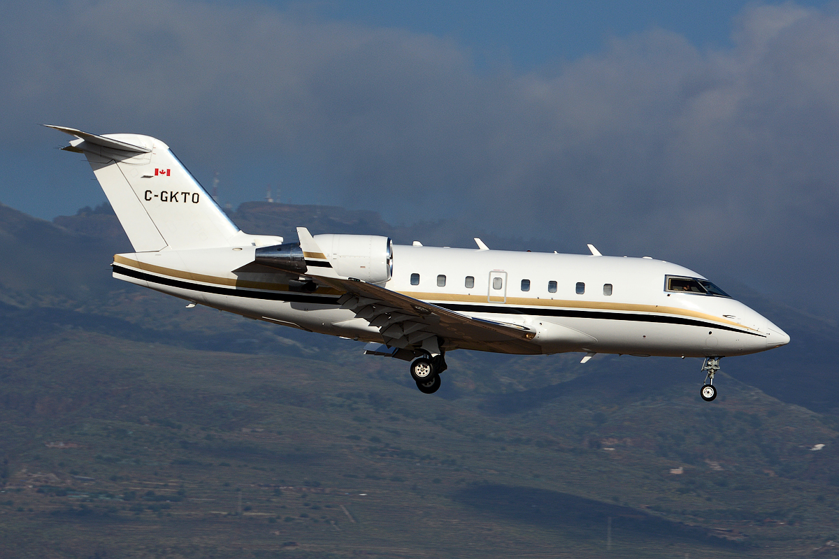 C-GKTO (5396) 1998 Bombardier Challenger 604