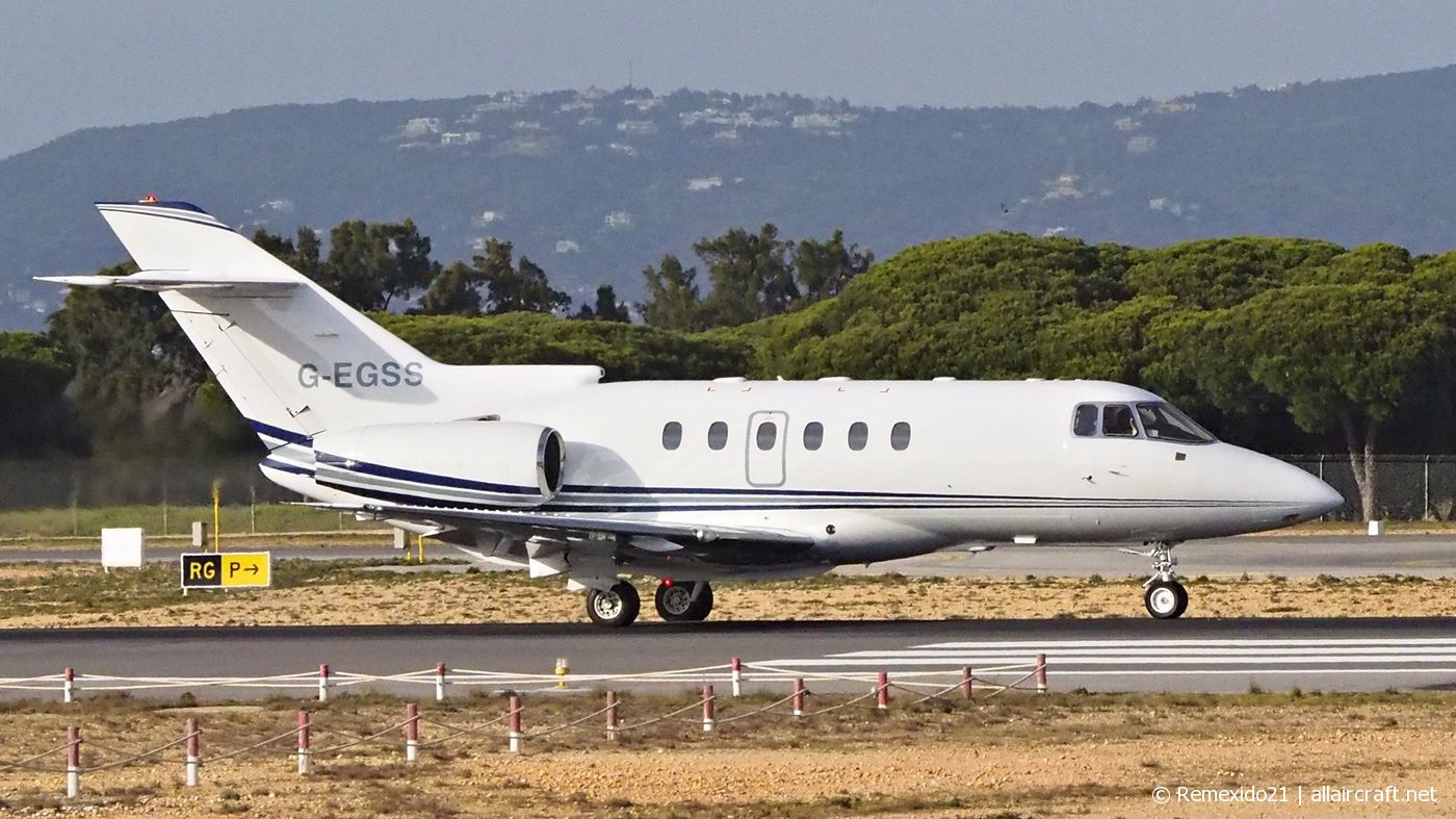 G-EGSS (258456) 1999 Raytheon Hawker 800XP