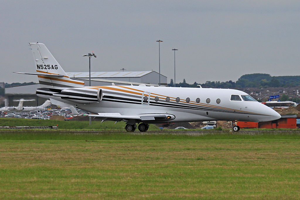 N525AG (226) 2009 Gulfstream G200