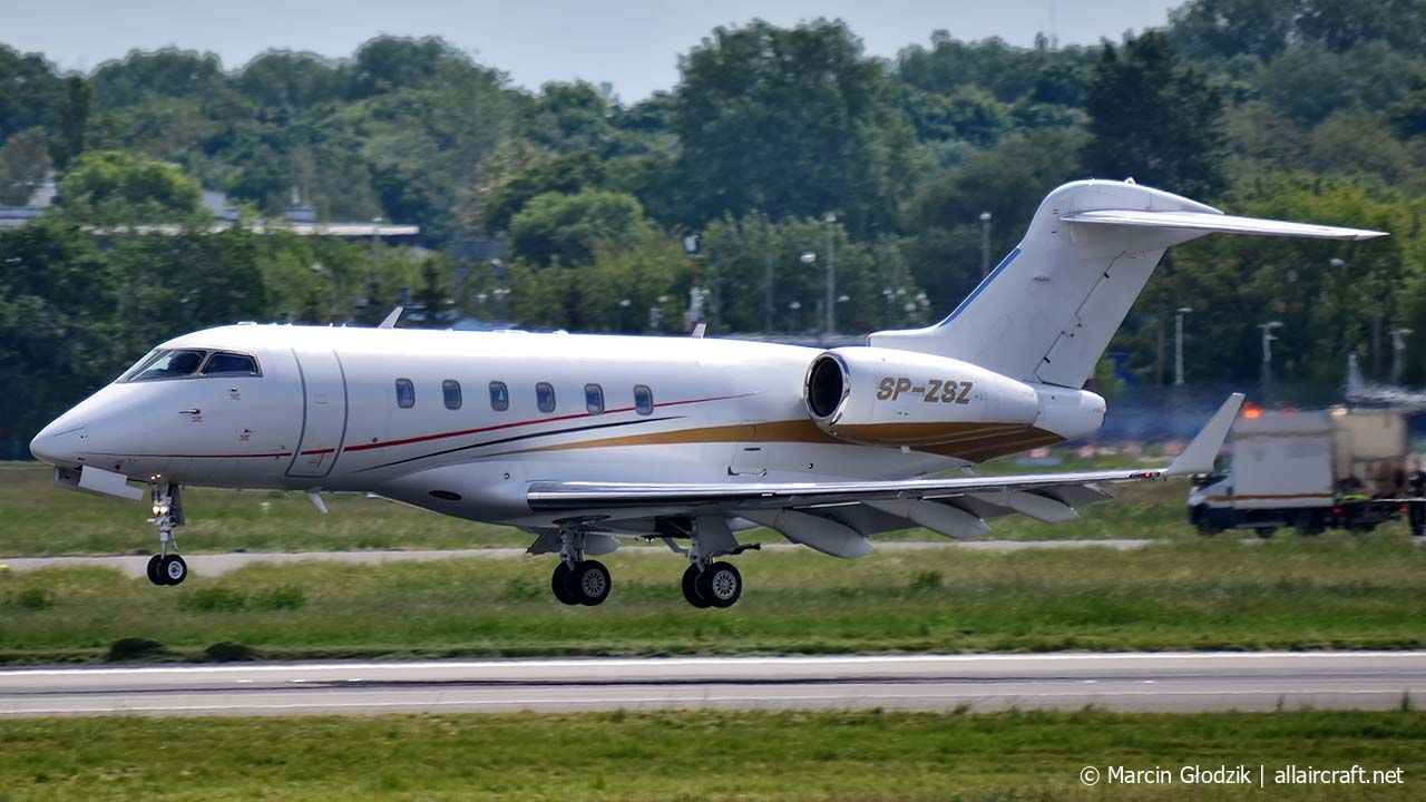 SP-ZSZ (20044) 2005 Bombardier BD-100-1A10 Challenger 300