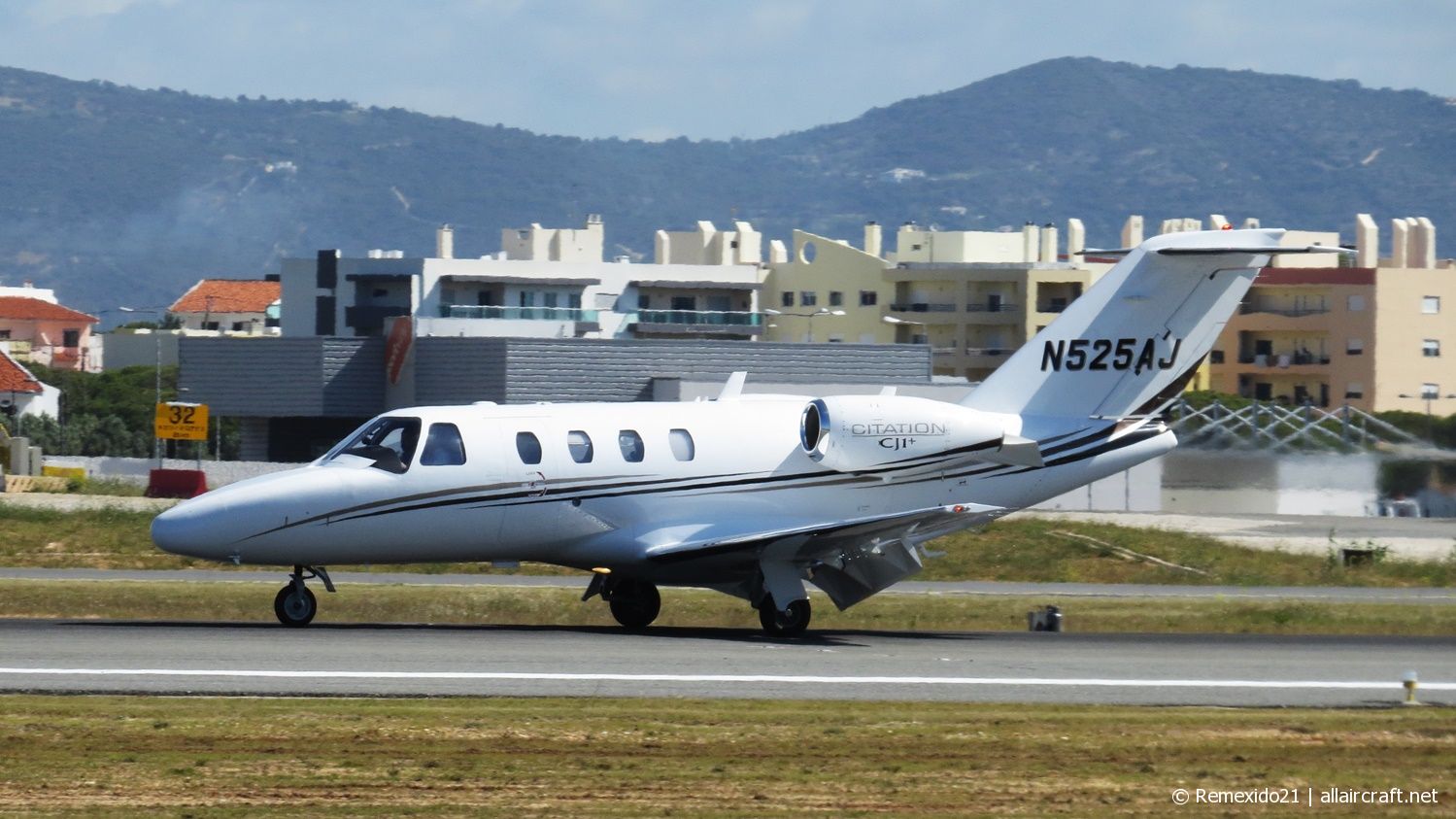 N525AJ (525-0673) Cessna 525 CitationJet CJ1 Plus