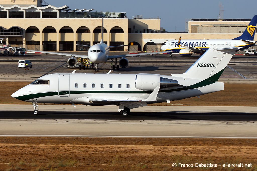 N888QL (5566) 2003 Bombardier CL-600-2B16 Challenger 604