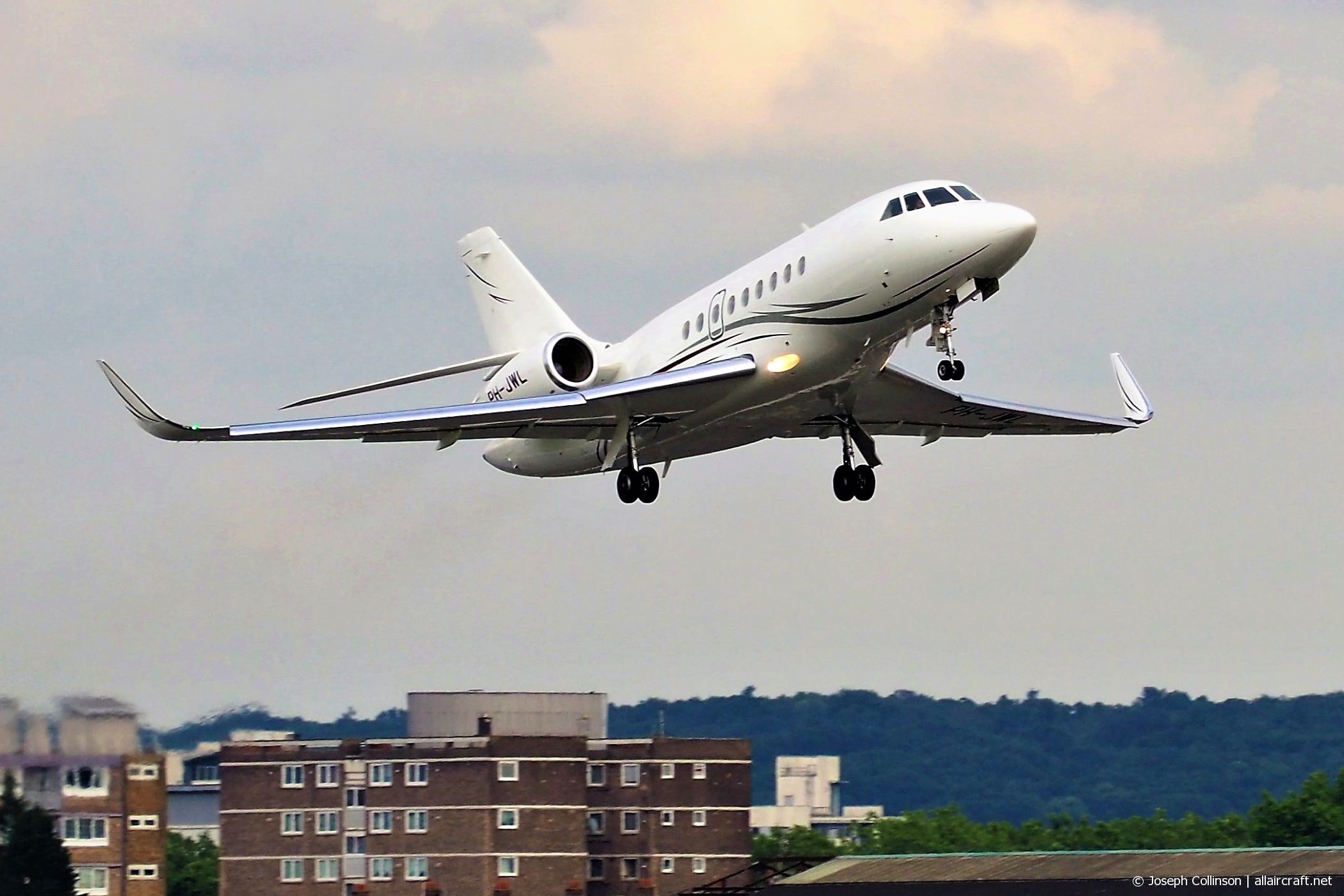 PH-JWL (276) 2013 Dassault Falcon 2000 LX