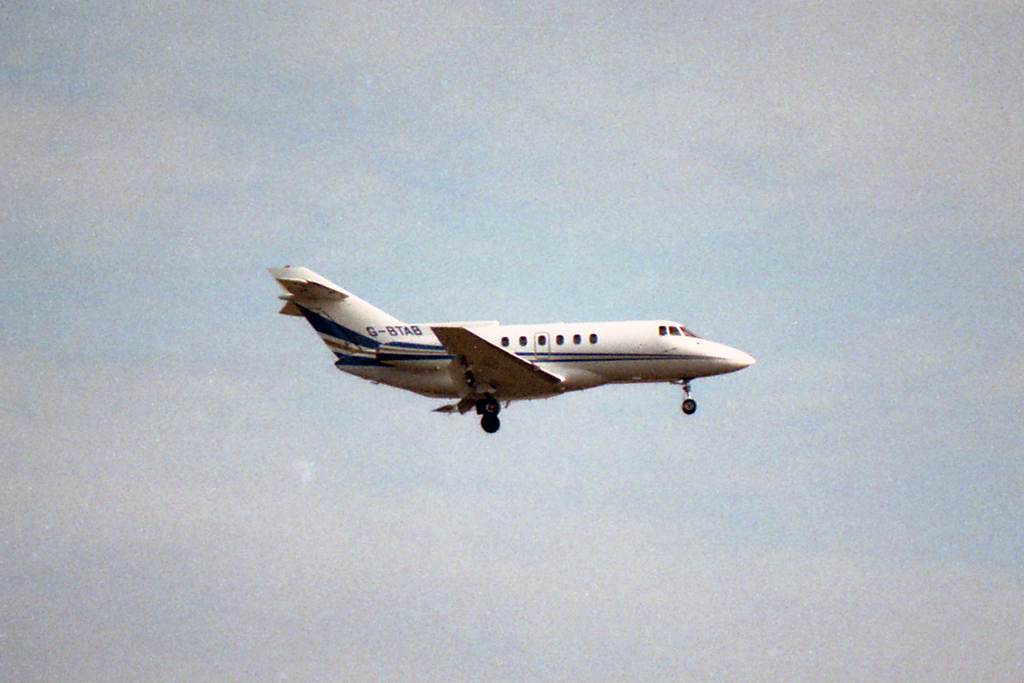 G-BTAB (258088) 1988 British Aerospace BAe-125-800B