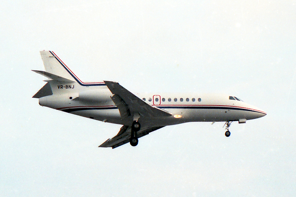 VR-BNJ (120) 1993 Dassault Falcon 900B